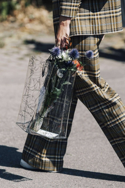 00115cophenhagen_street_style_vogue_international_credit_soren 00115cophenhagen_street_style_vogue_international_credit_soren